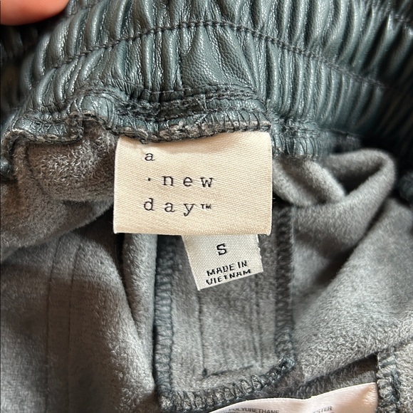 Green Faux Leather Pants - Picture 3 of 4